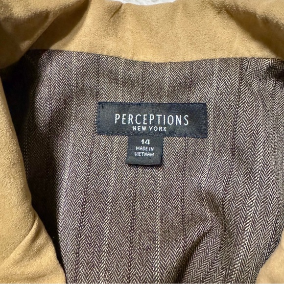 Vintage 90’s Perceptions Cropped Trench Style Jacket Size 14 tan brown blazer - Picture 9 of 9